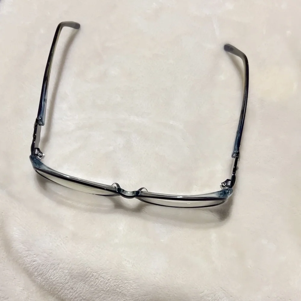 Vera Wang Eyeglass Frames. Blue.